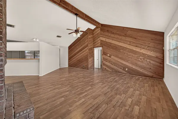 10135 Shell Rock RD, La Porte, TX 77571
