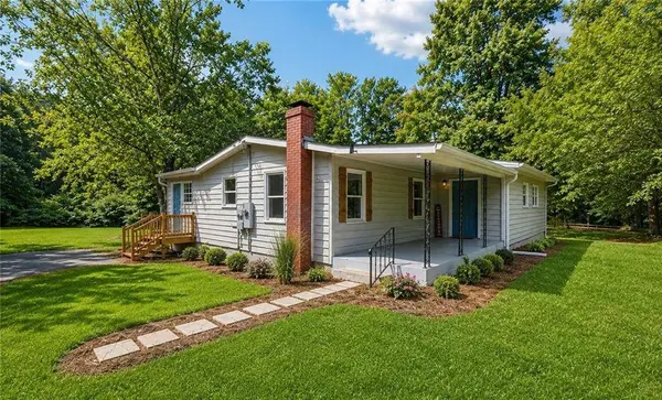 309 Cowan RD SE