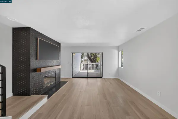 2578 Oak Road #215, Walnut Creek, CA 94597