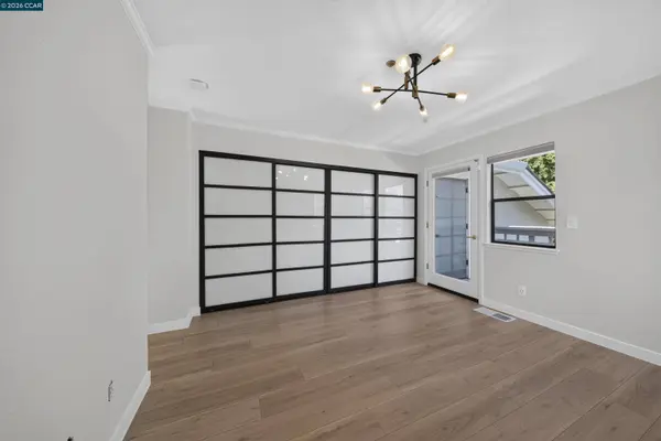 2578 Oak Road #215, Walnut Creek, CA 94597