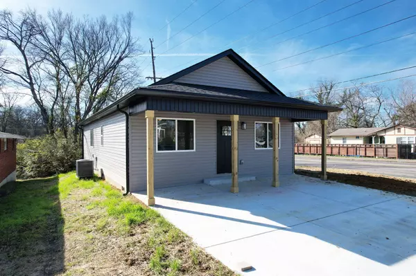 2000 Cooley ST, Chattanooga, TN 37421