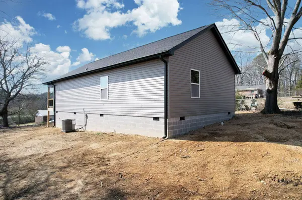 215 Marion CIR SE, Cleveland, TN 37323