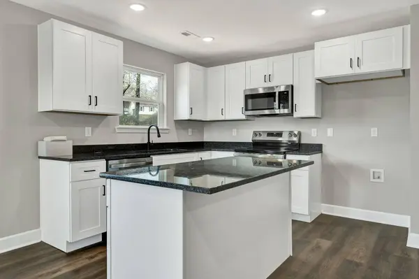 215 Marion CIR SE, Cleveland, TN 37323