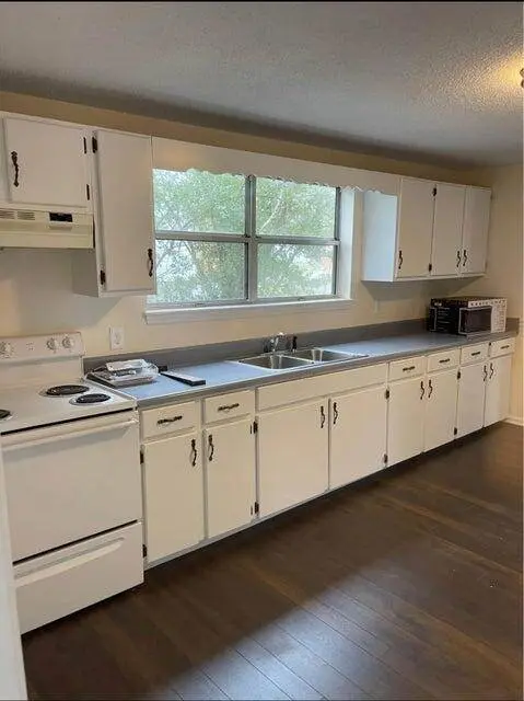 1380 Benton PIKE, Cleveland, TN 37311