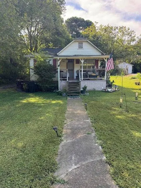 1380 Benton PIKE, Cleveland, TN 37311