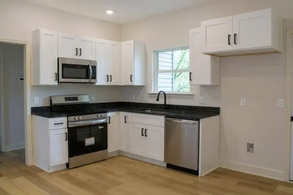 727 Walker AVE, Rossville, GA 30741