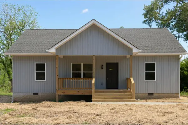 727 Walker AVE, Rossville, GA 30741