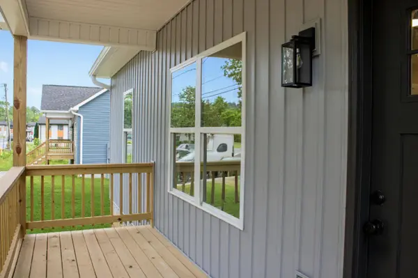 727 Walker AVE, Rossville, GA 30741
