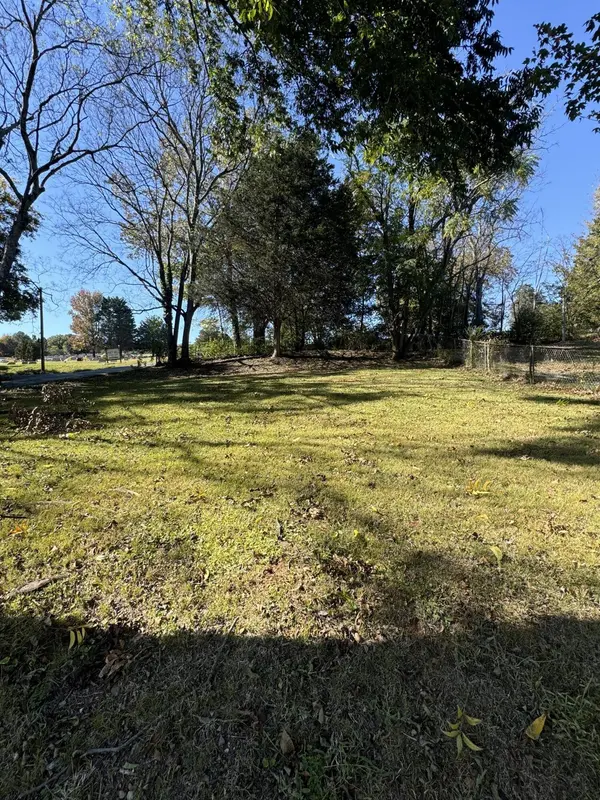 1170 S Ocoee ST, Cleveland, TN 37311
