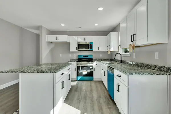 1012 Tunnel BLVD, Chattanooga, TN 37411