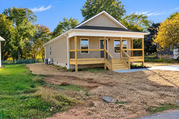 810 Cedar DR, Cleveland, TN 37323