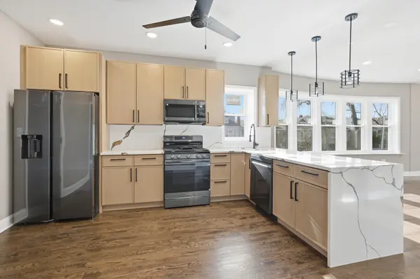 9157 S Paulina St, Chicago, IL 60620-5556