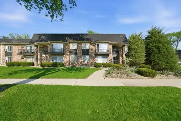 18205 Hart Dr #3A, Homewood, IL 60430-2513