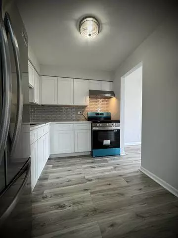 9720 S Pulaski RD #306, Oak Lawn, IL 60453