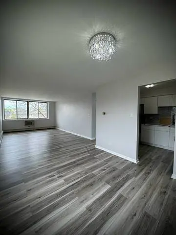 9720 S PULASKI RD #306, Oak Lawn, IL 60453