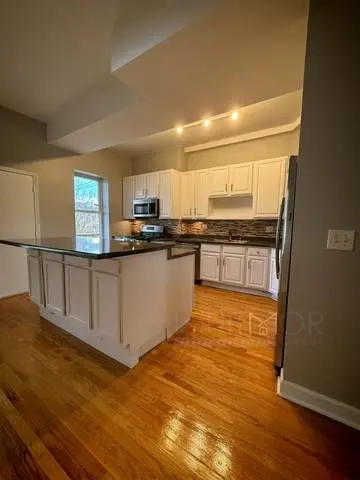 1108 E Marquette RD #207, Chicago, IL 60637