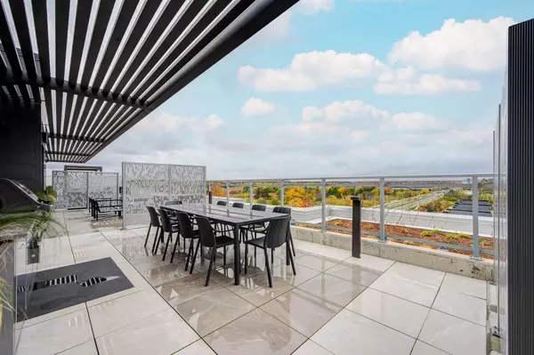 2501 Saw Whet BLVD Oakville #322, On L6m 5n2,