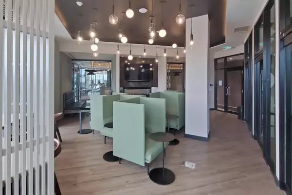 2501 Saw Whet BLVD Oakville #322, On L6m 5n2,