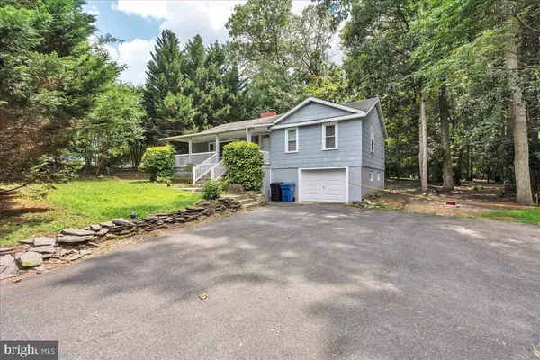 546 HURFFVILLE CROSSKEYS RD, Sewell, NJ 08080