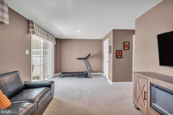 50 KELLY DR, Sicklerville, NJ 08081