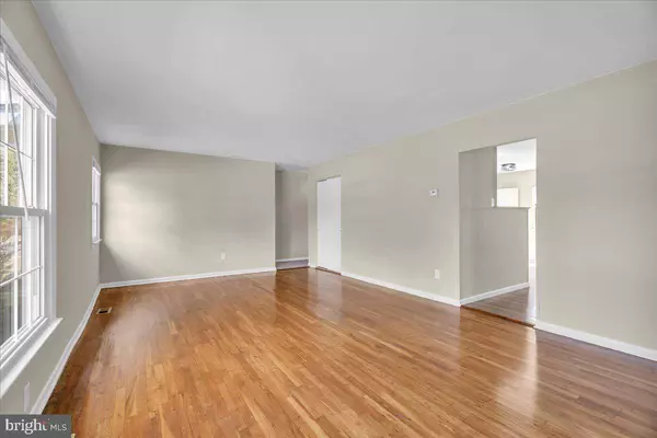 81 HADDON AVE, Gibbsboro, NJ 08026