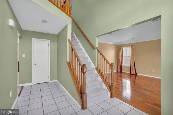 27 UPTON WAY, Sewell, NJ 08080