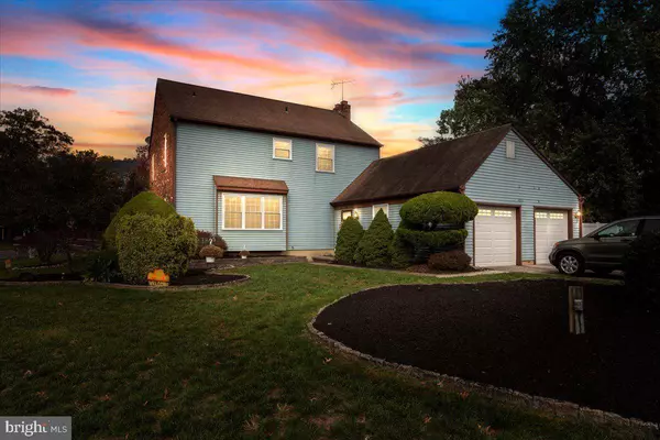 68 STURBRIDGE DR, Sicklerville, NJ 08081