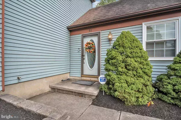 68 STURBRIDGE DR, Sicklerville, NJ 08081