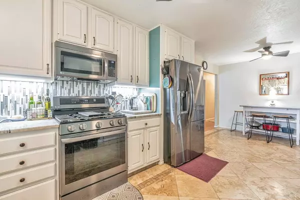 1116 Monterey Dr, Antioch, CA 94509-4618