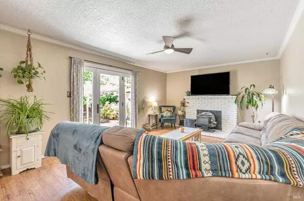 1116 Monterey Dr, Antioch, CA 94509-4618