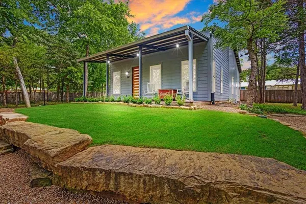 202 Parker Drive, Pottsboro, TX 75076