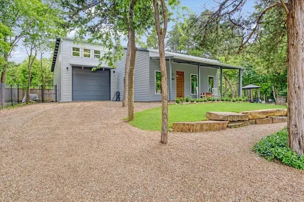 202 Parker Drive, Pottsboro, TX 75076