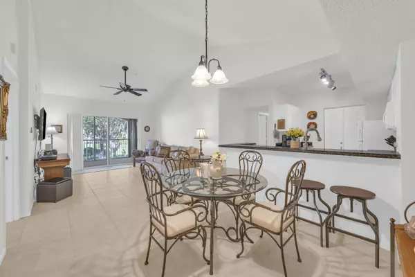 248 Village BLVD 3202, Tequesta, FL 33469