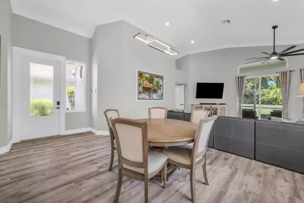 2211 NW Seagrass DR, Palm City, FL 34990