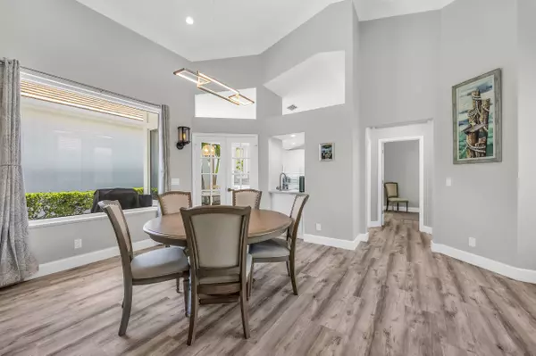 2211 NW Seagrass DR, Palm City, FL 34990