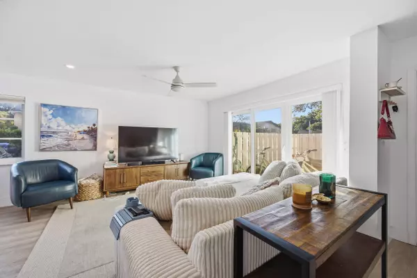 153 Seabreeze CIR, Jupiter, FL 33477