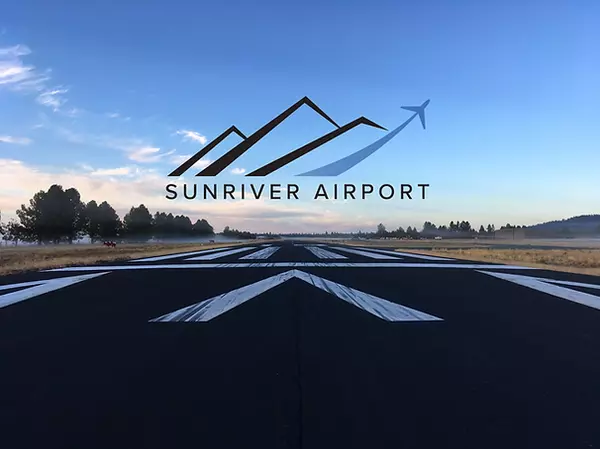 Taxiway to Your Doorstep: The Allure of Sunriver's Airstrip Community for Aviation Enthusiasts