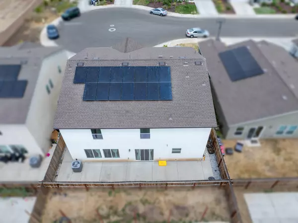 218 Bryce Canyon Ct, Merced, CA 95341-8035