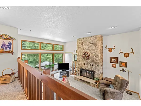 75375 FERN HILL LOOP, Rainier, OR 97048