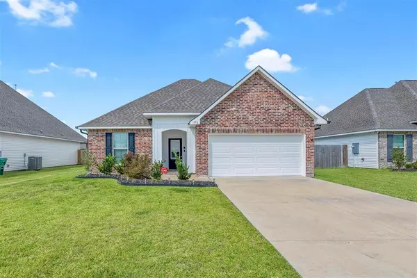 1753 E Downing Rd RD E, Lake Charles, LA 70611