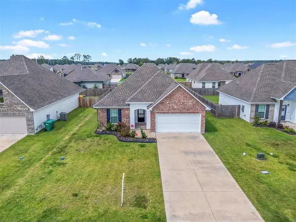 1753 E Downing Rd RD E, Lake Charles, LA 70611