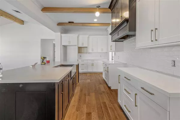 6432 White Oleander Circle, Lake Charles, LA 70605