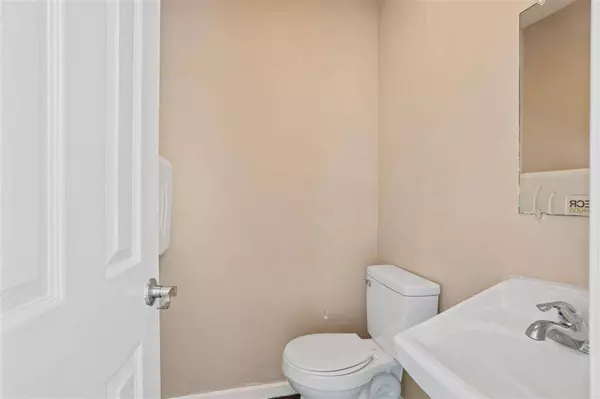 2621 Ernest ST, Lake Charles, LA 70601