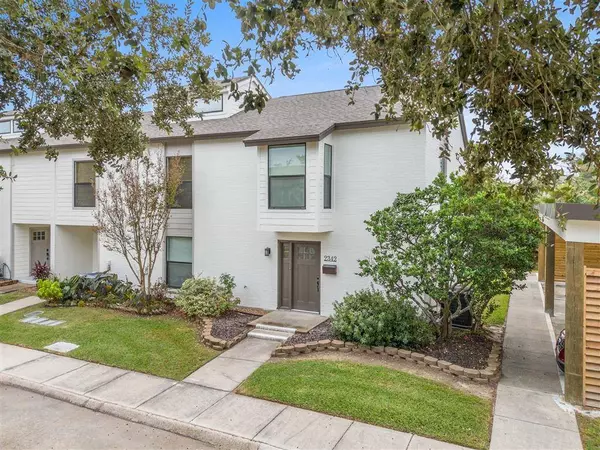 2342 Lake St ST, Lake Charles, LA 70601