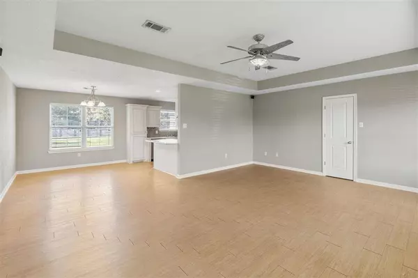 2685 Dude RD, Westlake, LA 70669