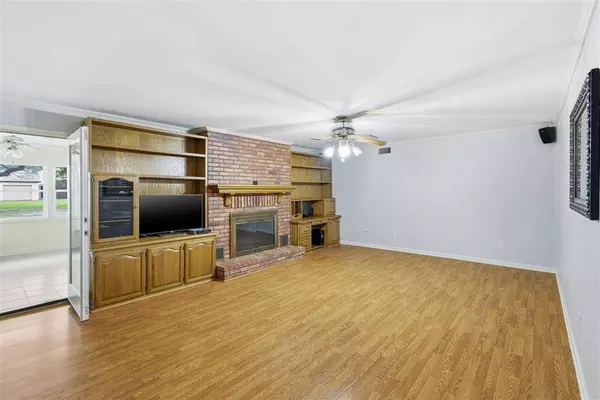 5898 Thompson RD, Sulphur, LA 70665