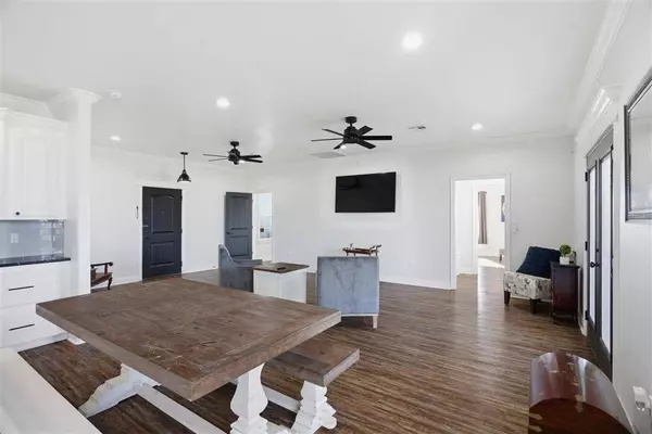 1147 Parish Line RD, Lake Charles, LA 70607