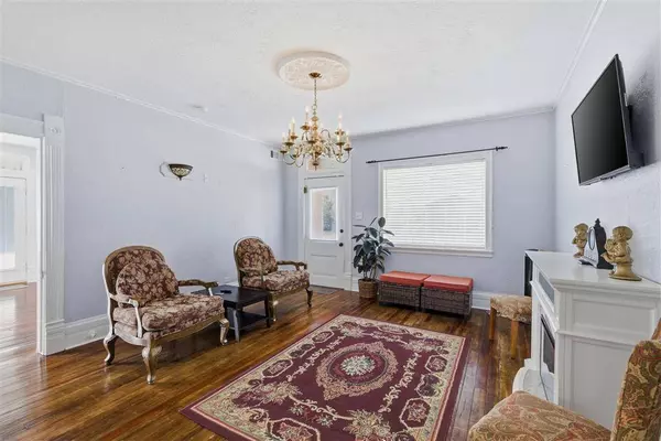 1149 Hodges ST, Lake Charles, LA 70601