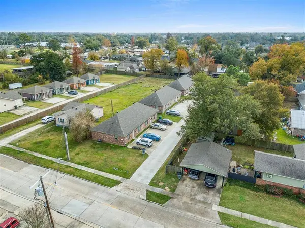 513 W Lagrange St ST W, Lake Charles, LA 70605