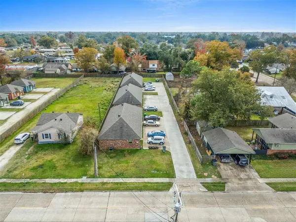 513 W Lagrange St ST W, Lake Charles, LA 70605